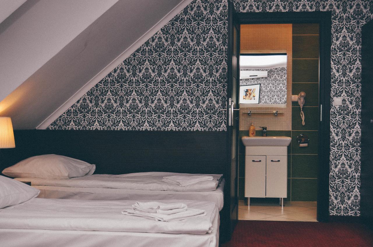 Pyszna Stajenka Hotel Bakow  Bagian luar foto